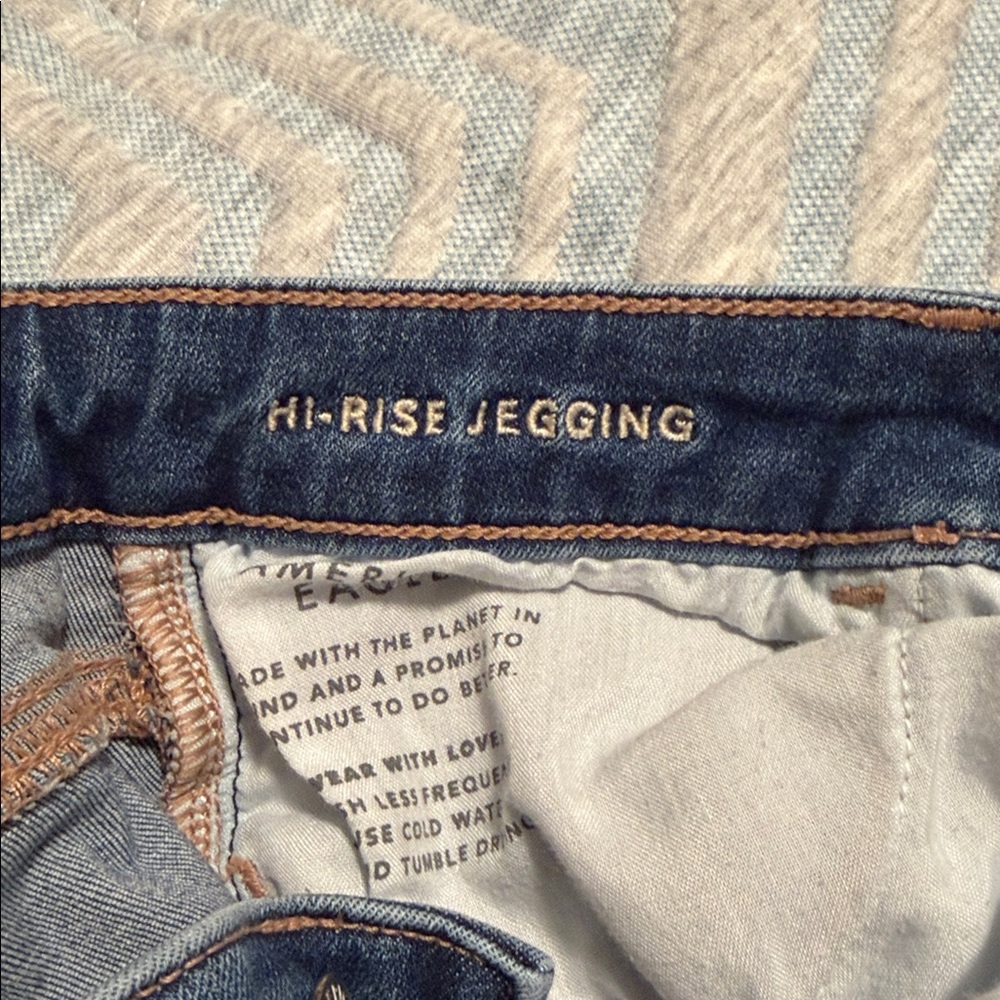 Women's American Eagle Jeggings - Picture 5 of 6